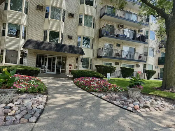 5506 Lincoln AVE #A511, Morton Grove, IL 60053