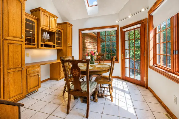 643 N 50, Valparaiso, IN 46385