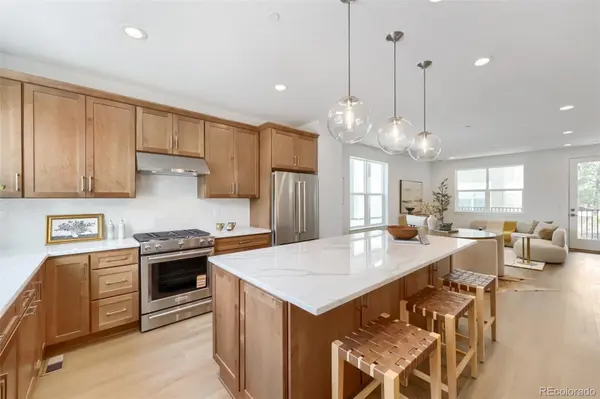 11002 E Hinsdale CIR, Centennial, CO 80112