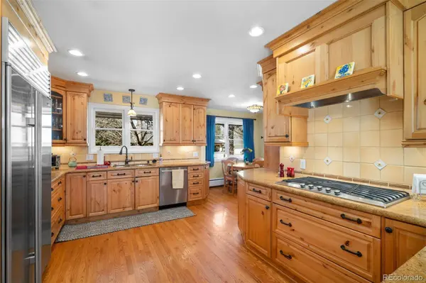 3236 S Saint Paul ST, Denver, CO 80210