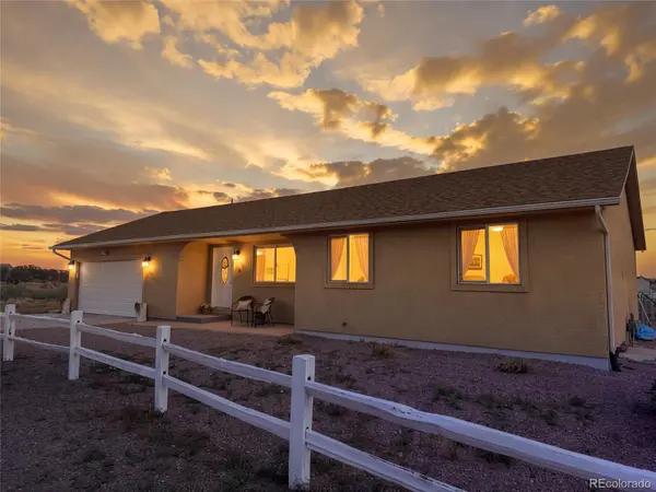 1218 E Onizuka LN, Pueblo West, CO 81007