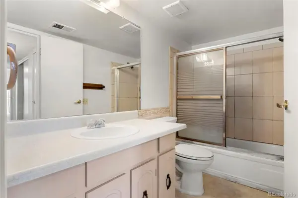 3662 S Granby WAY #J05, Aurora, CO 80014