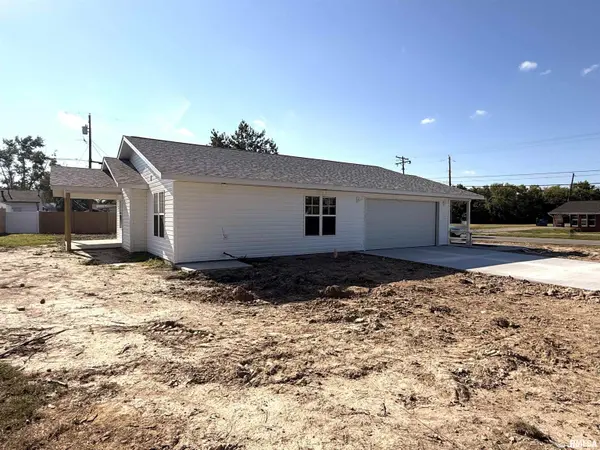 1101 E Boyton ST, Marion, IL 62959