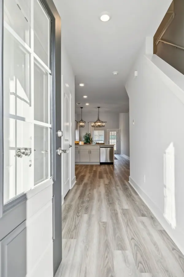 533 Tulip Springs Rd, Hermitage, TN 37076