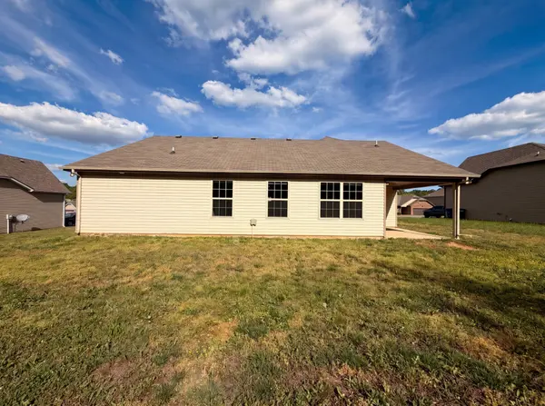 447 Golf Club Ln, Springfield, TN 37172