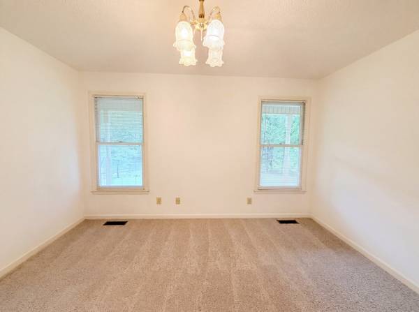 8663 Dog Branch Rd, Mount Pleasant, TN 38474