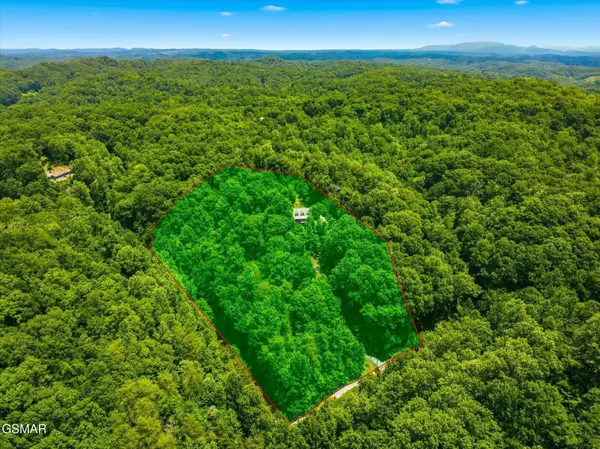 1134 Deer Trail Way, Seymour, TN 37865