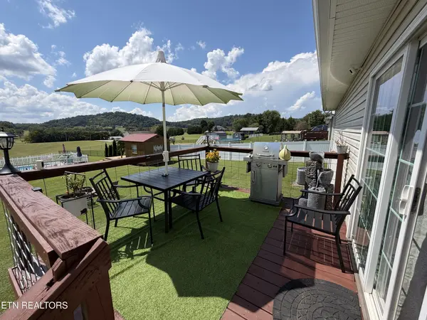 253 Ramblin Rd, Newport, TN 37821