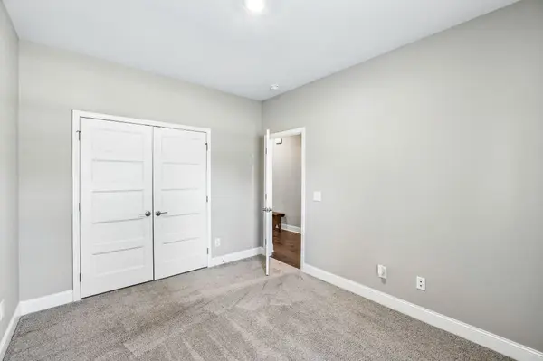 1559 Cedarbrooke Ln, Lebanon, TN 37090