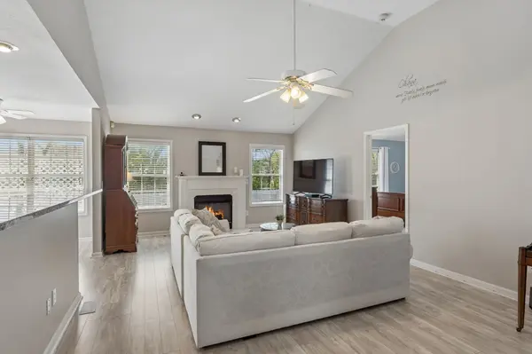 3011 Candlelite Dr, Spring Hill, TN 37174