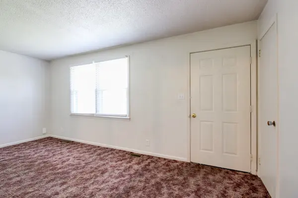 354 Crest Dr, Clarksville, TN 37043