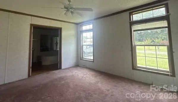 311 W Timberland DR, Grover, NC 28073