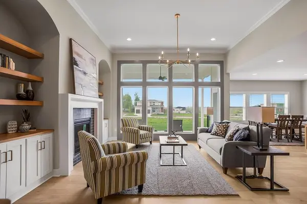 12411 W 183rd TER, Overland Park, KS 66013