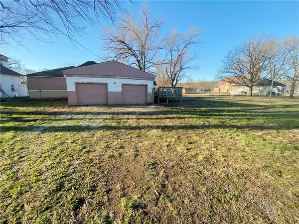 110 W Riley ST, Easton, KS 66020