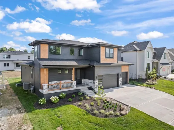 12403 W 183rd TER, Overland Park, KS 66013