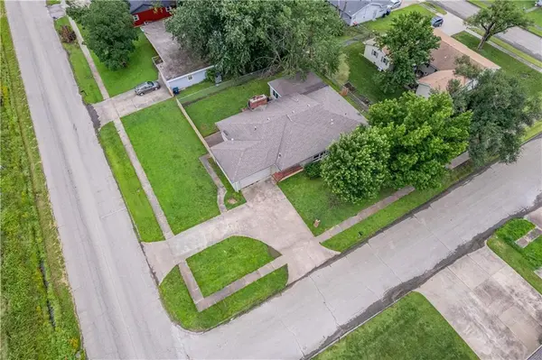 1210 N 18th PL, Independence, KS 67301