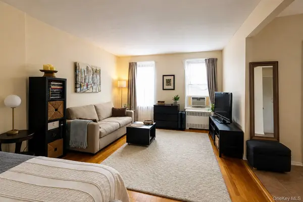 99-15 66 AVE #5A, Rego Park, NY 11374