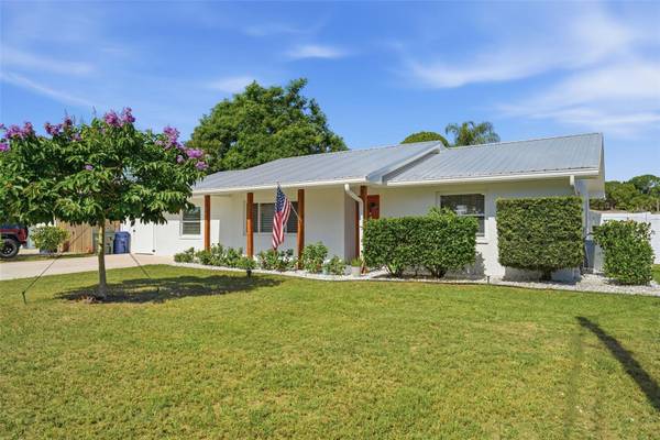 2600 CAMBRIDGE DR, Sarasota, FL 34232