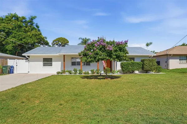 2600 CAMBRIDGE DR, Sarasota, FL 34232