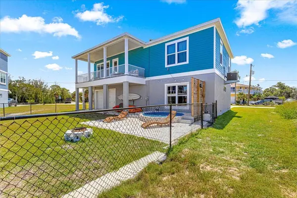 6771 SEAVIEW BLVD, Hudson, FL 34667