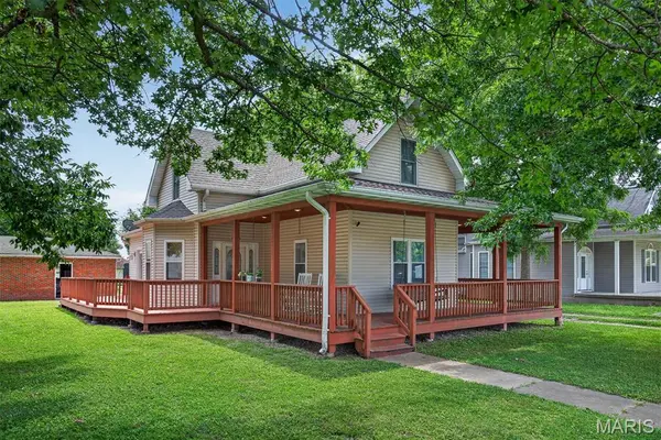 310 E Main ST, Alhambra, IL 62001