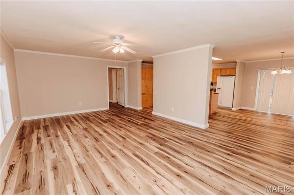 215 E 5th ST, Dixon, MO 65459