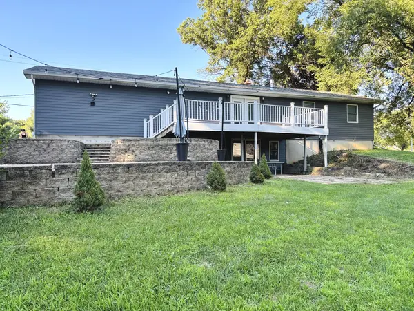 23663 Hazel RD, Sterling, IL 61081