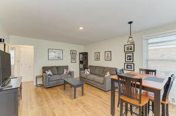 3520 Ernst ST, Franklin Park, IL 60131