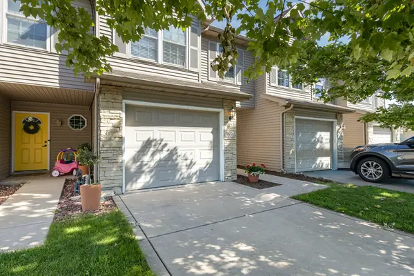 369 S Boo RD #C, Burns Harbor, IN 46304