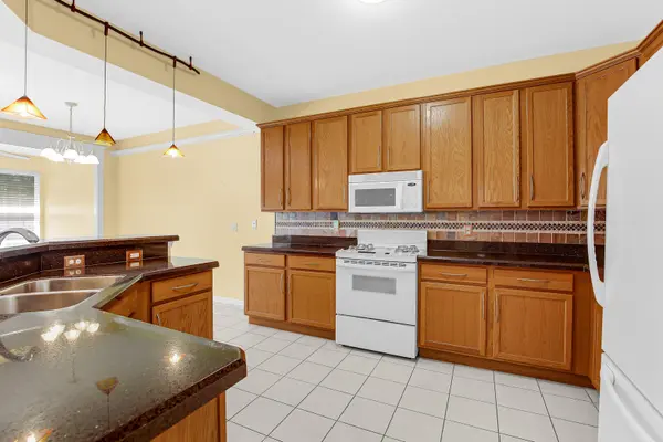 1427 Charlevoix WAY, Schererville, IN 46375