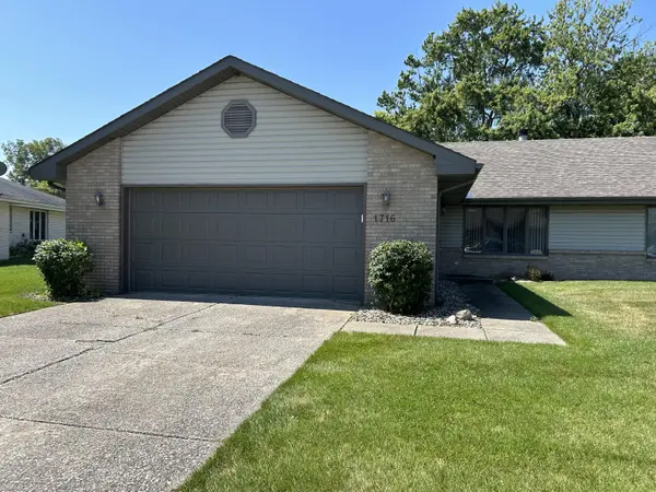 1716 Lincoln ST,  Hobart,  IN 46342