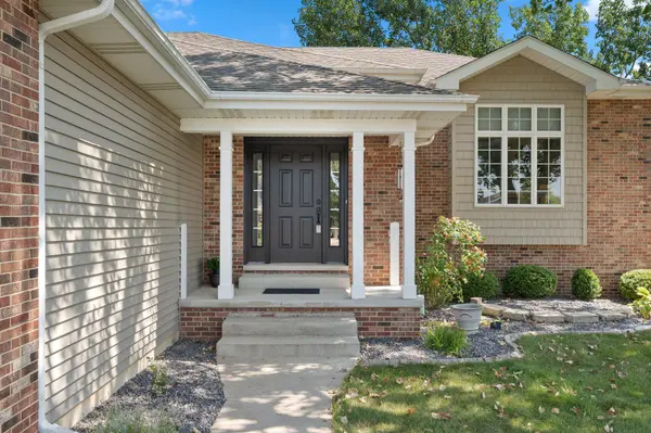 9865 Three Springs DR, St. John, IN 46373