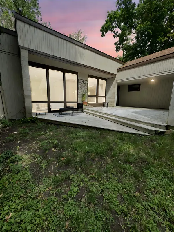 924 W Milroy AVE, Rensselaer, IN 47978
