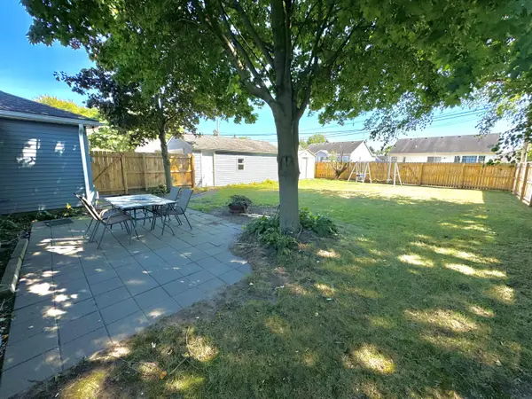 126 E Ben ST, New Carlisle, IN 46552