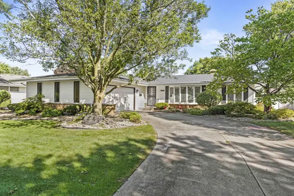 1311 Oriole DR, Munster, IN 46321