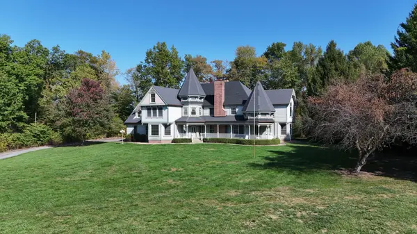 269 E Paul Revere DR, Chesterton, IN 46304
