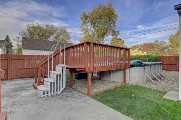 223 S 8th ST, Chesterton, IN 46304