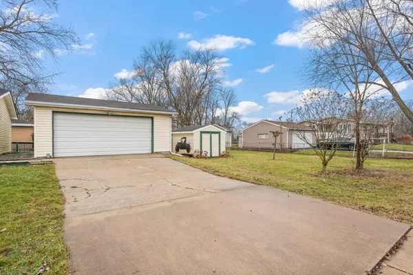 1803 Edison ST, Schererville, IN 46375