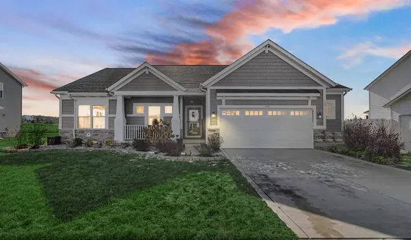 210 Grandale DR, Valparaiso, IN 46385