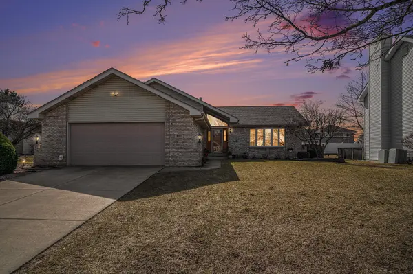 120 Beiriger Drive, Dyer, IN 46311