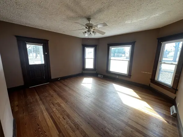 104 George ST, North Judson, IN 46366