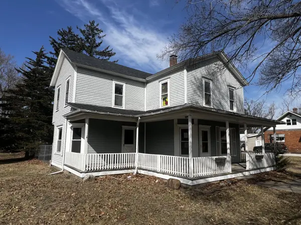 104 George ST, North Judson, IN 46366