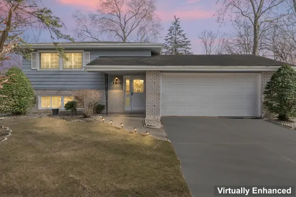 1901 Chippewa DR, Schererville, IN 46375