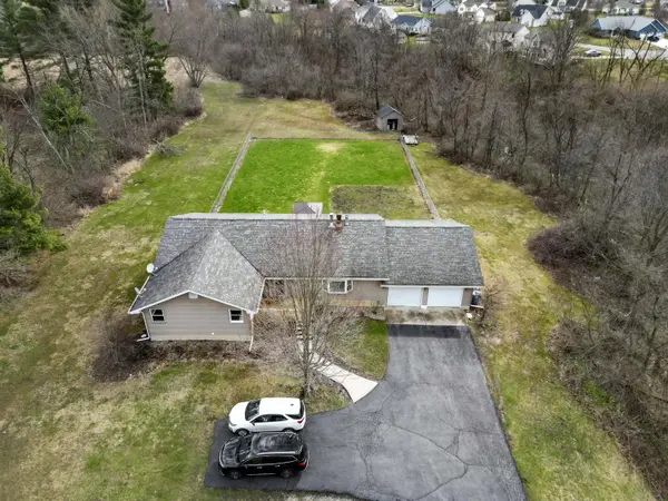 523 N 325, Valparaiso, IN 46385