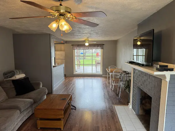 406 S Main ST, Morocco, IN 47963