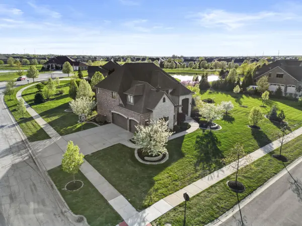 8635 W 105th AVE, St. John, IN 46373