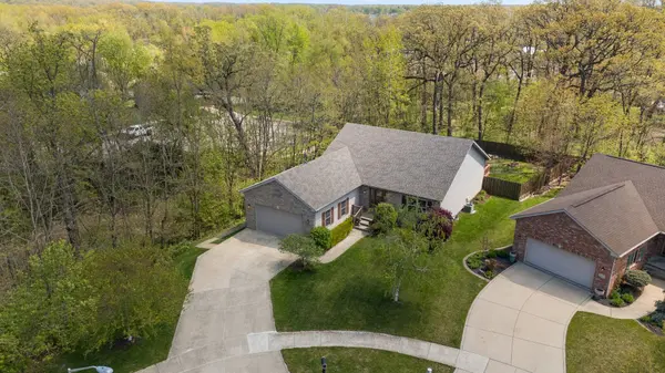 8801 W 128th CT, Cedar Lake, IN 46303