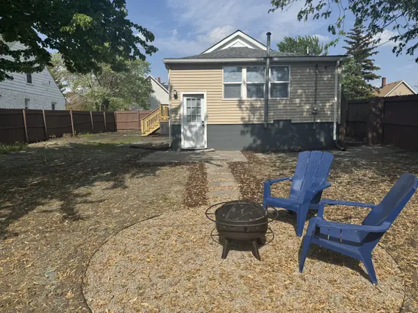 1407 Manhattan ST, Michigan City, IN 46360