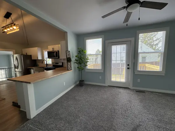 1407 Manhattan ST, Michigan City, IN 46360