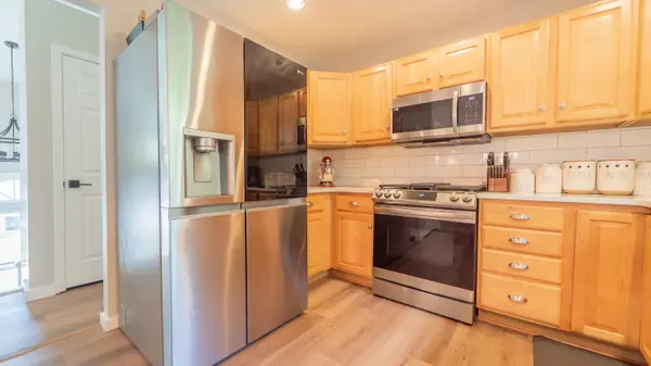 2730 Tulip Lane, Hobart, IN 46342